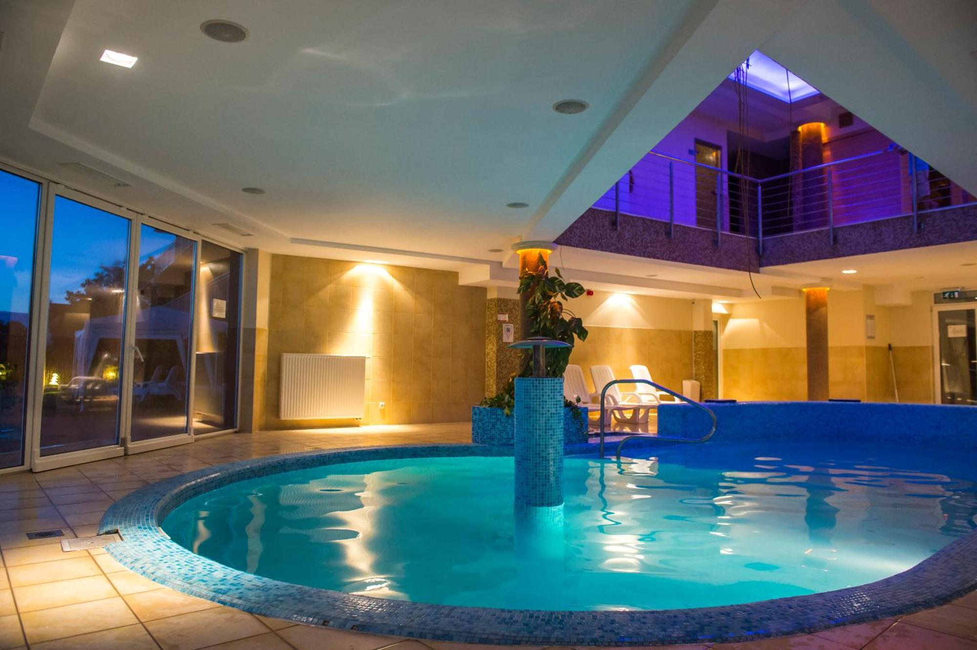 Kehida Family Resort Кехидакустани Экстерьер фото